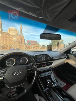Hyundai Azera